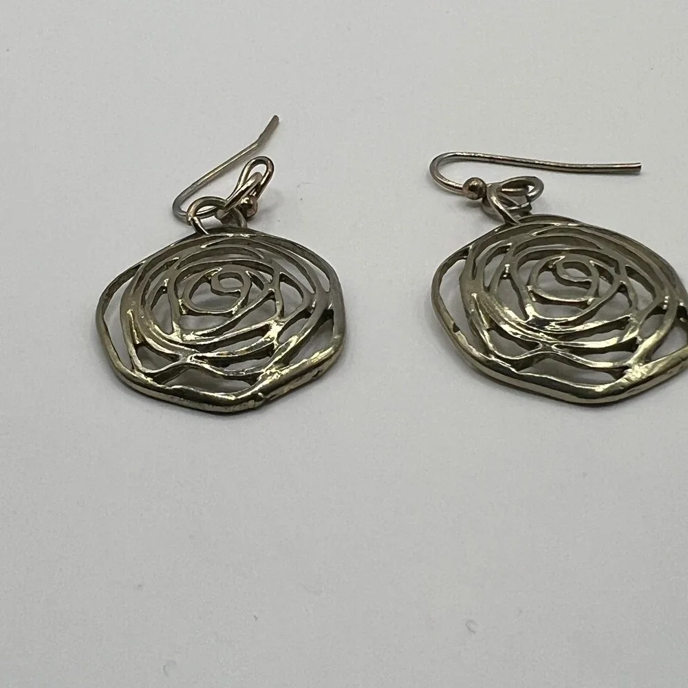Pierced Earrings Rose Flower Silver Tone Hook Wire‎ Dangle Drop